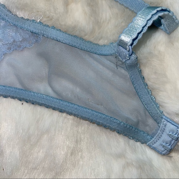 VS light blue and white lace dream angels push up bra 32C - Picture 4 of 15